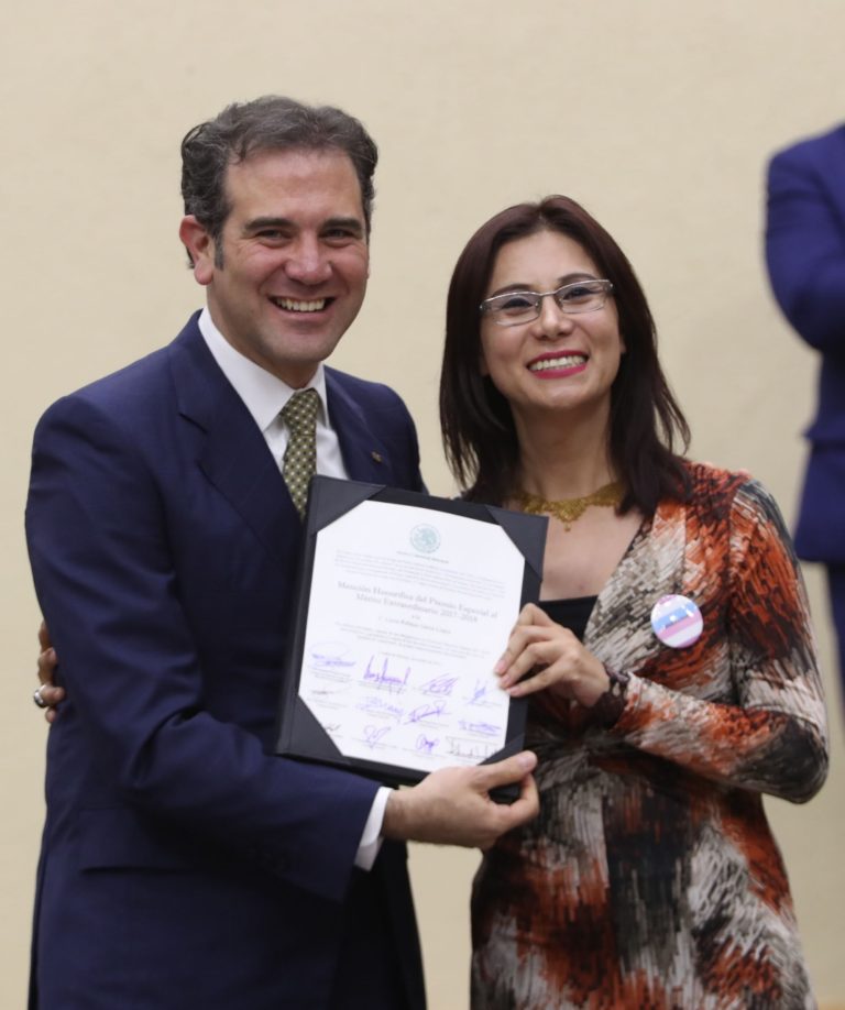 Mención Honorífica Luisa Rebeca Garza López, Vocal de Capacitación Electoral y Educación Cívica de la junta local en el estado de Oaxaca.