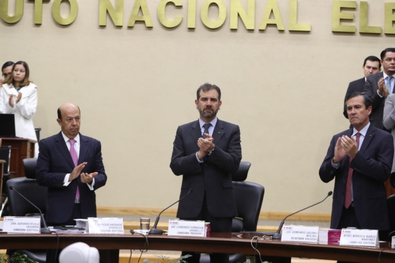 Enrique Andrade González Consejero Electoral, Lorenzo Córdova Vianello Consejero Presidente y Edmundo Jacobo Molina, Secretario Ejecutivo.