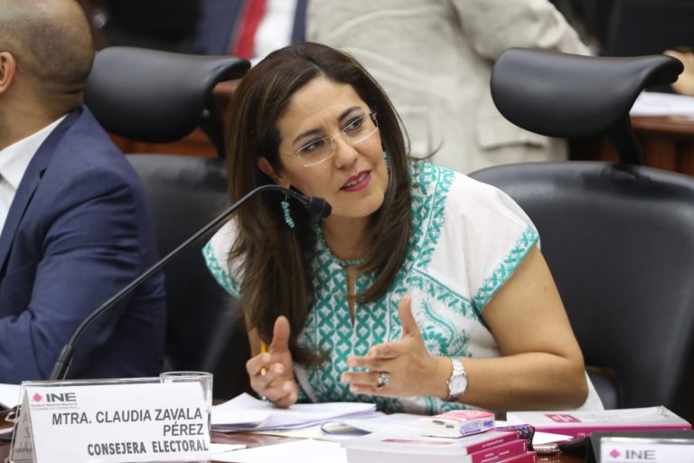 Claudia Zavala Pérez, Consejera Electoral.