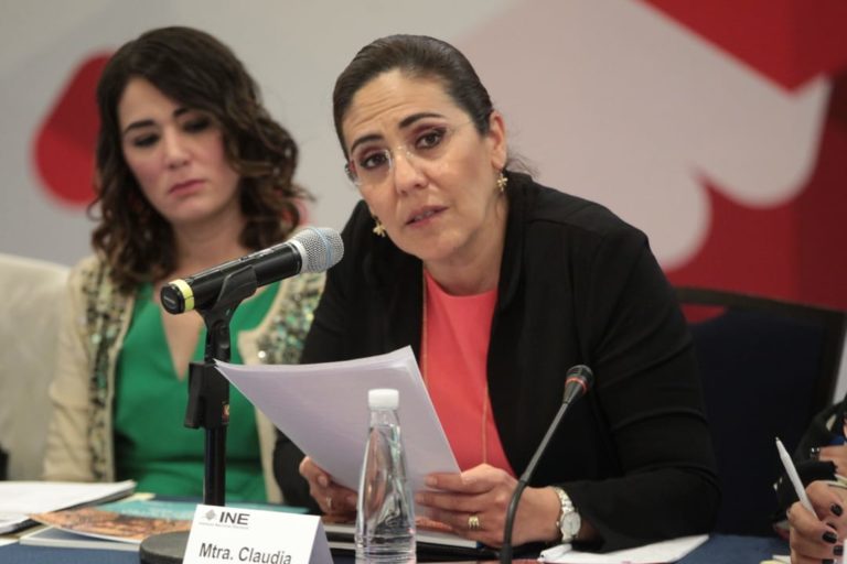 Dania Ravel Cuevas y Claudia Zavala Pérez, Consejeras Electorales.