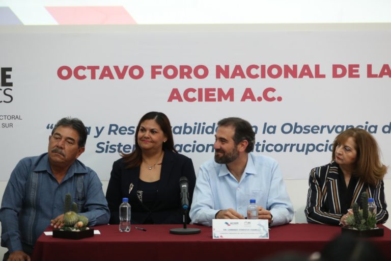 Ramiro Gularte Castro, Contralor General del IEE de Baja California, Rebeca Madero Amador Consejera Presidente del IEE de Baja California, Lorenzo Córdova Vianello, Consejero Presidente del INE y Marina Garmendia Gómez, Vocal de Junta Local Ejecutiva del INE.