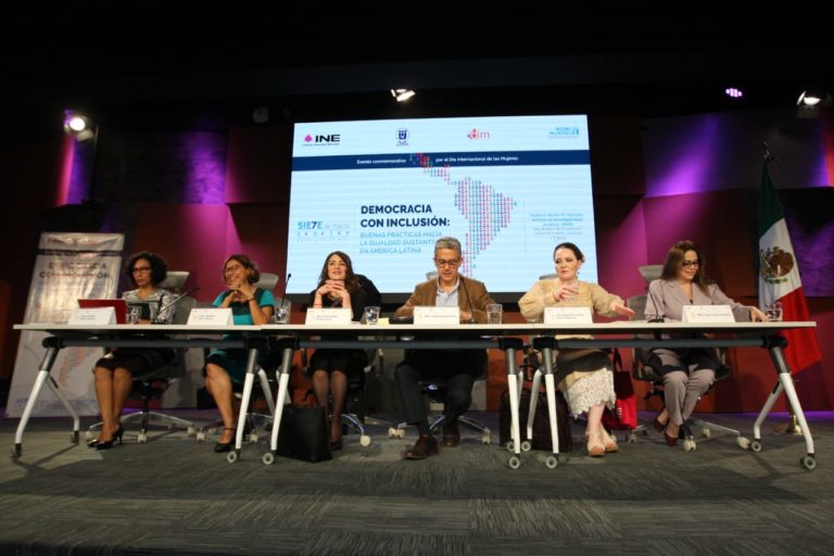 Mesa 1 ¿Cómo se pone en práctica la paridad de género?