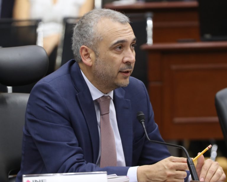 Benito Nacif Hernández , Consejero Electoral.