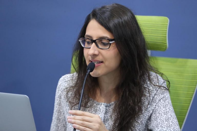 Veridiana Alimonti, Analista Principal de Políticas para América Latina en la Fundación Frontera Electrónica