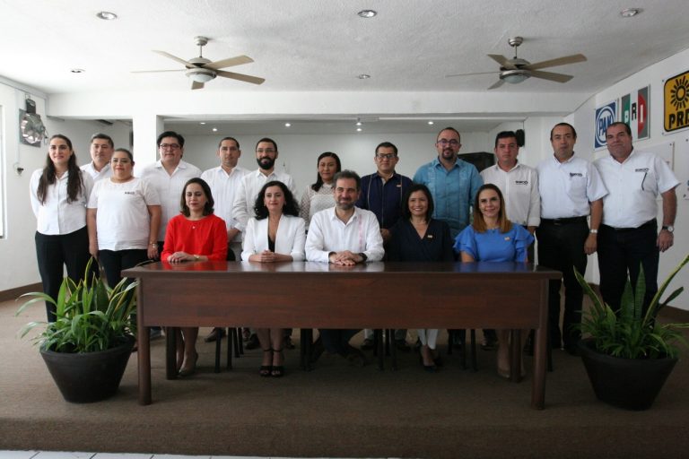 Reunión con Consejeros y Consejeras del Instituto Electoral de Quintana Roo.