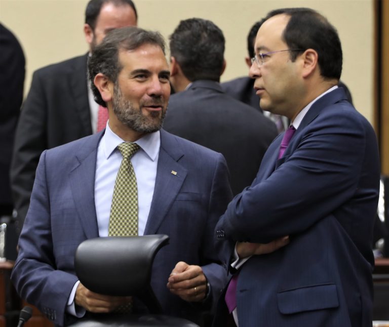Lorenzo Córdova Vianello y Ciro Murayama Rendón Consejero Presidente y Consejero Electoral.