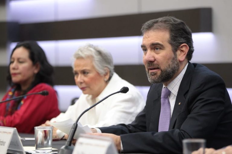Firma de convenio INE y la Secretarías de la Función Pública y del Bienestar para evitar el uso de programas sociales con fines político-electorales.