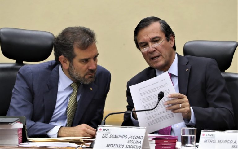 Lorenzo Córdova Vianello, Consejero Presidente y Edmundo Jacobo Molina Secretario Ejecutivo.