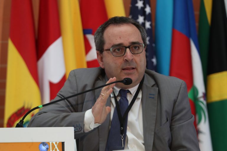 Jordi Barrat Universitat Rovira Virgil, España.