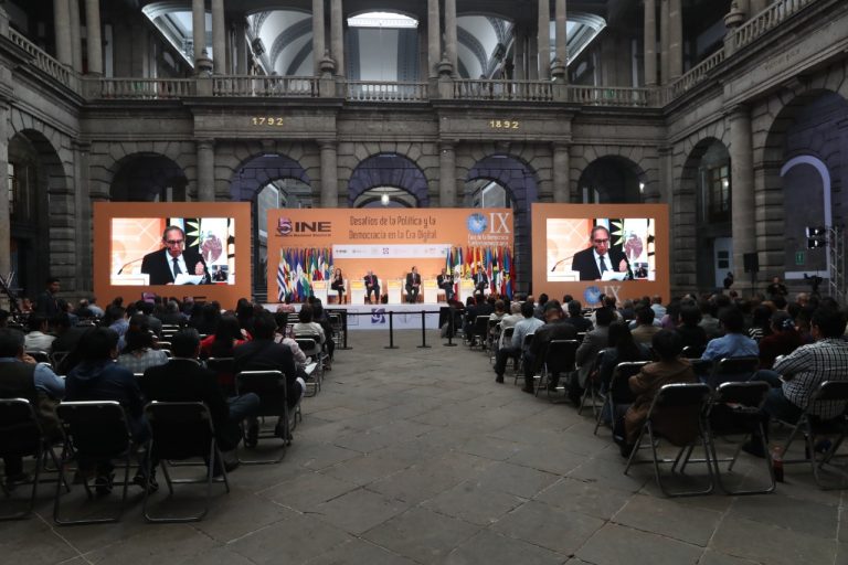 Sesión VI. Nuevas tecnologías y el futuro de la democracia.