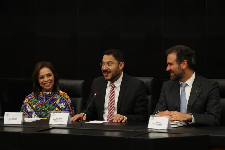 Senadora Josefina Vázquez Mota, Senador Martí Batres Guadarrama y Dr. Lorenzo Córdova Vianello Consejero Presidente del INE