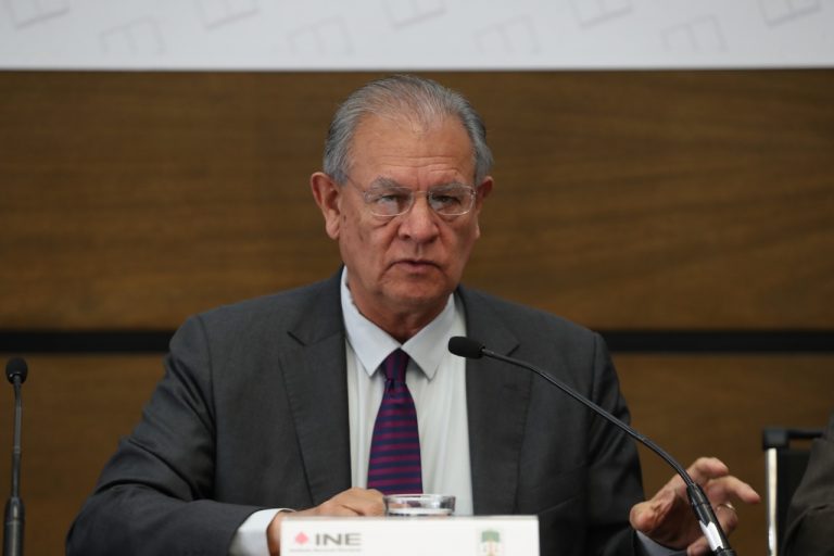 Miguel Antonio Meza Estrada, Director General de la Comisión Nacional e Libro de Texto Gratuitos.