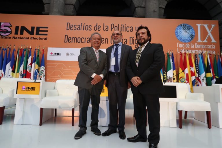 Conversatorio II Oteando el horizonte: dilemas y alternativas para fortalecer instituciones y prácticas democráticas.