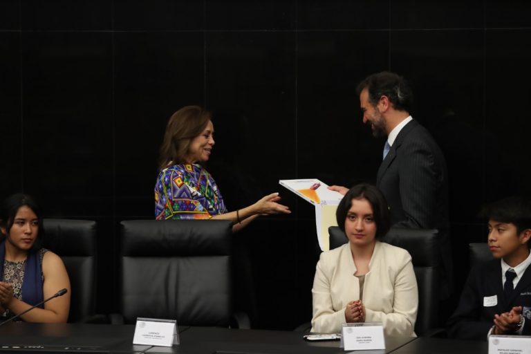 Senadora Josefina Vázquez Mota y Lorenzo Córdova Vianello, Consejero Presidente del INE