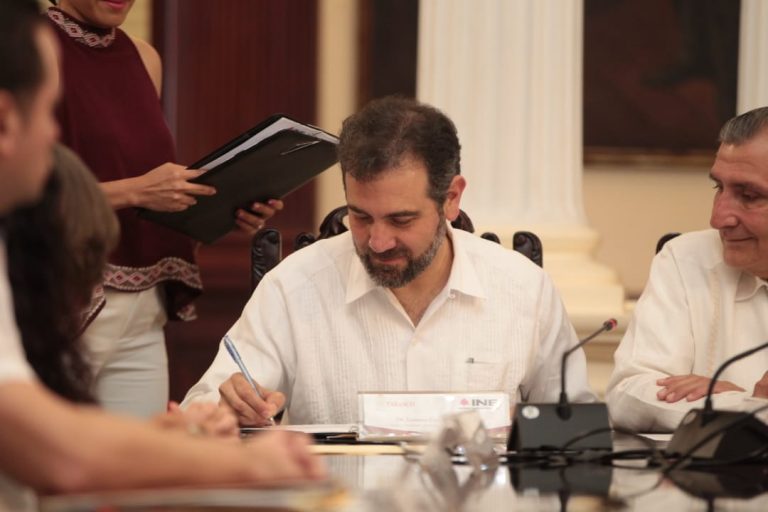 Firma de Convenio de Colaboración INE