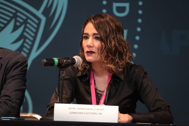 Dania Ravel Cuevas, Consejera Electoral del INE y Miembrode la Comisión Temporal de Debates.