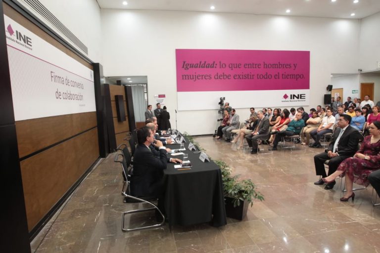Firma de Convenio de Colaboración INE- con el Colegio de Notarios de la Ciudad de México.