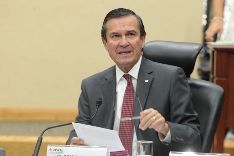 Secretario Ejecutivo Edmundo Jacobo.