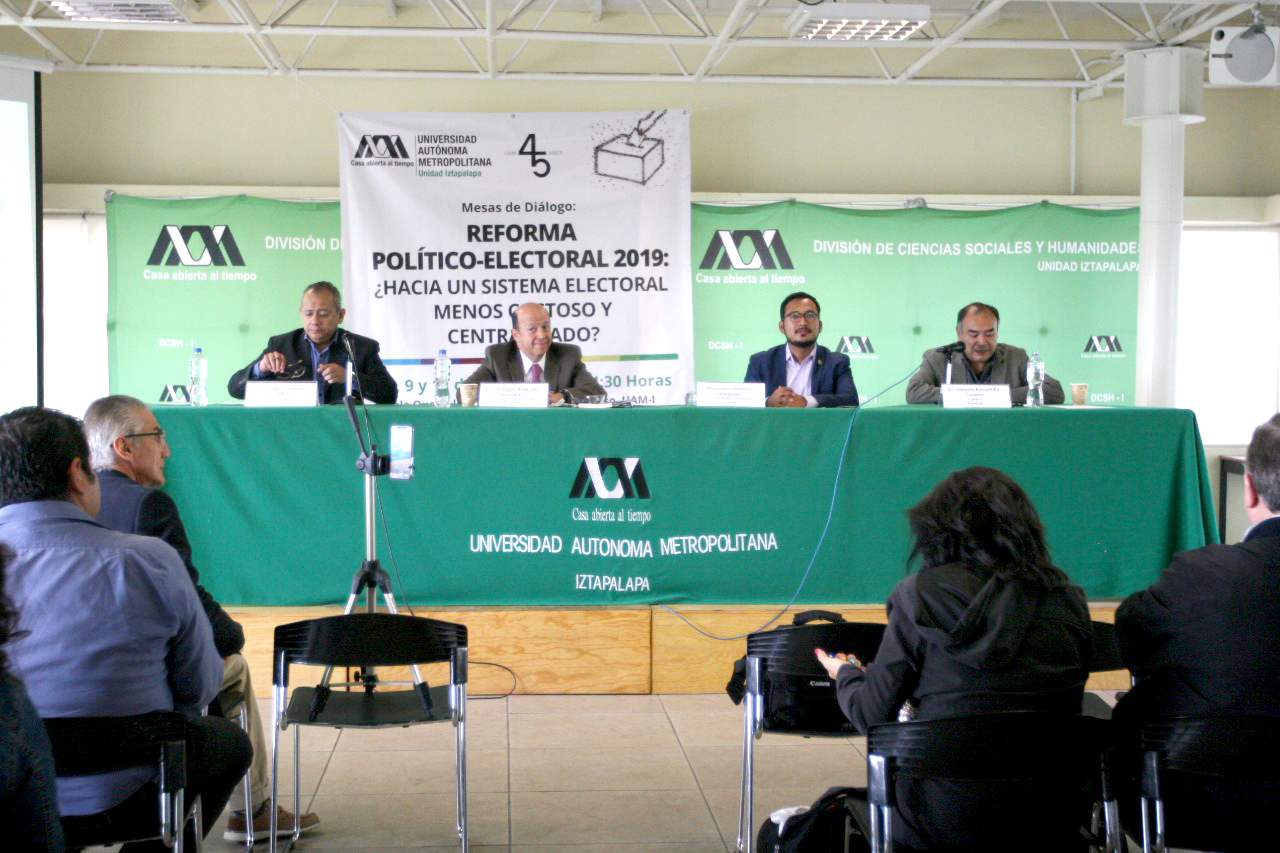 La reforma electoral debe basarse en las necesidades del país: Enrique  Andrade - Central Electoral