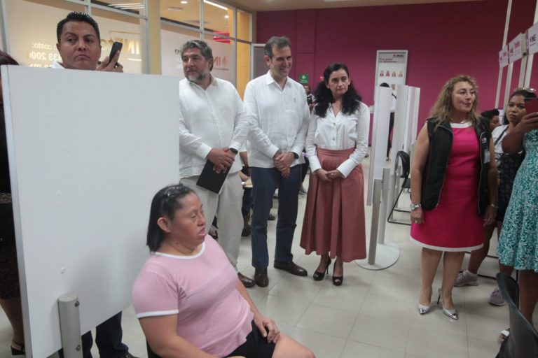 Inauguración del Macro Módulo de Atención Ciudadana en Cancún.