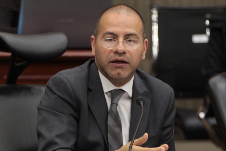Roberto Ruíz Saldaña, Consejero Electoral.