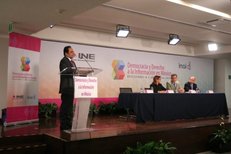 Inauguración del Foro Democracia y Derecho a la Información en México.