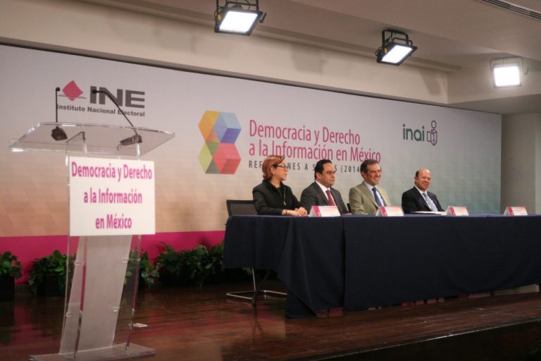 Inauguración del Foro Democracia y Derecho a la Información en México.