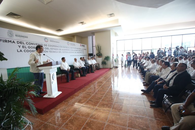 Firma de Convenio de Apoyo y Colaboración INE-Gobierno del Estado de Guerrero en materia del Registro Federal de Electores.