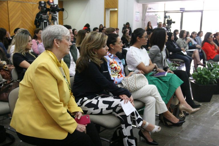 Presentación del libro ¿Es la paridad una realidad en los Congresos Estatales?