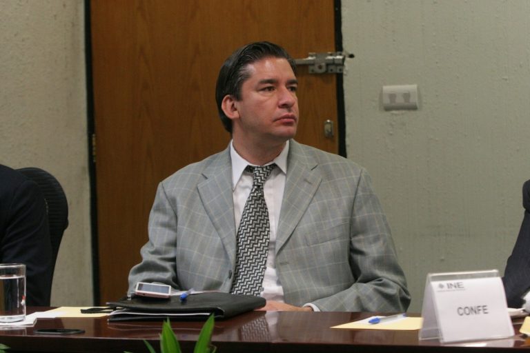 Representantes de agrupaciones con discapacidad.