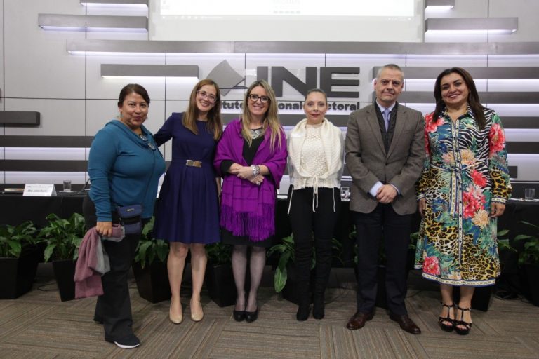 Mesa: Retos para integrar la Paridad en Todo al Interior de las Instituciones