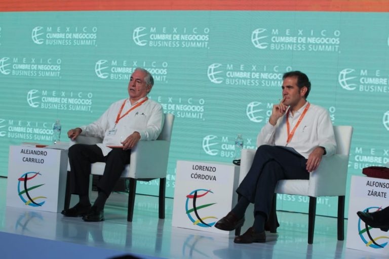 Alejandro Carrillo, Director General, Fundación Miguel Alemán, México y Lorenzo Córdova Vianello, Consejero Presidente, Instituto Nacional Electoral (INE).