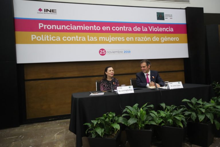 Laura Angélica Rojas Presidenta de la Cámara de Diputados y Lorenzo Córdova Vianello Consejero Presidente del INE