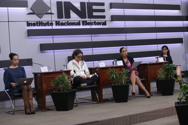 Presentación Cine debate con el cortometraje Nosotras.