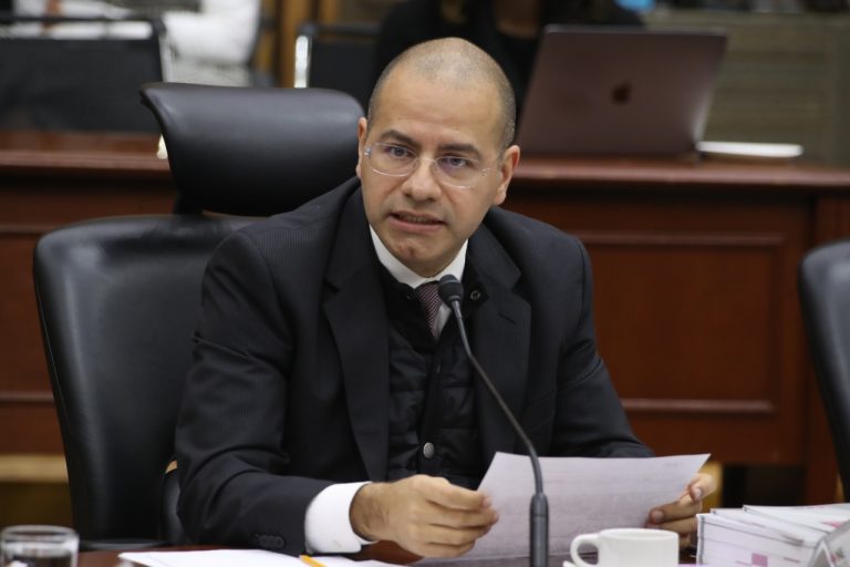 Roberto Ruíz Saldaña, Consejero Electoral.