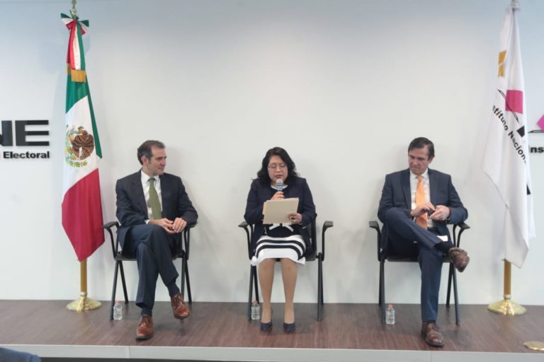 Toma protesta Ma. del Refugio García López como nueva titular del Servicio Profesional Electoral Nacional