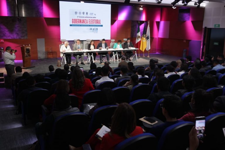 Ciclo de conferencias sobre Gobernanza Electoral en el IIJ de la UNAM.