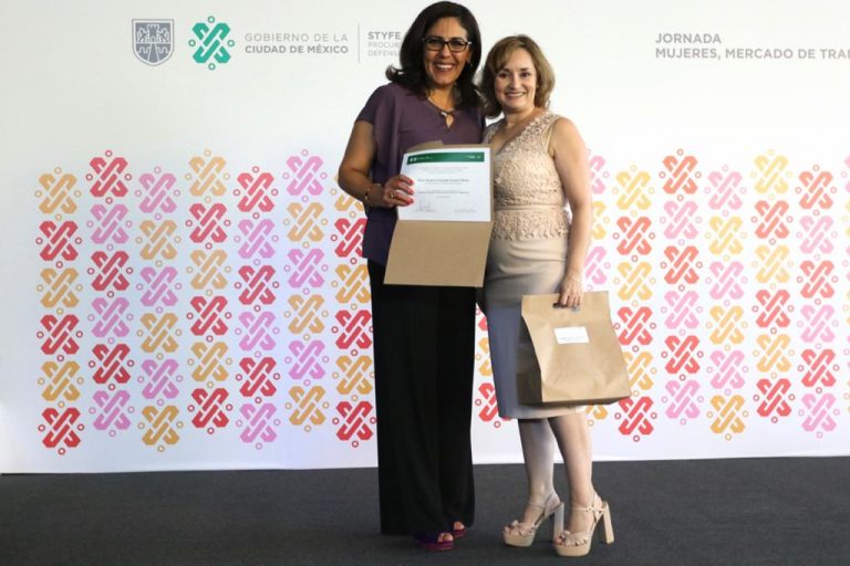 Claudia Zavala Pérez, Consejera Electoral en la “Jornada Mujeres, mercado de trabajo y derechos”.