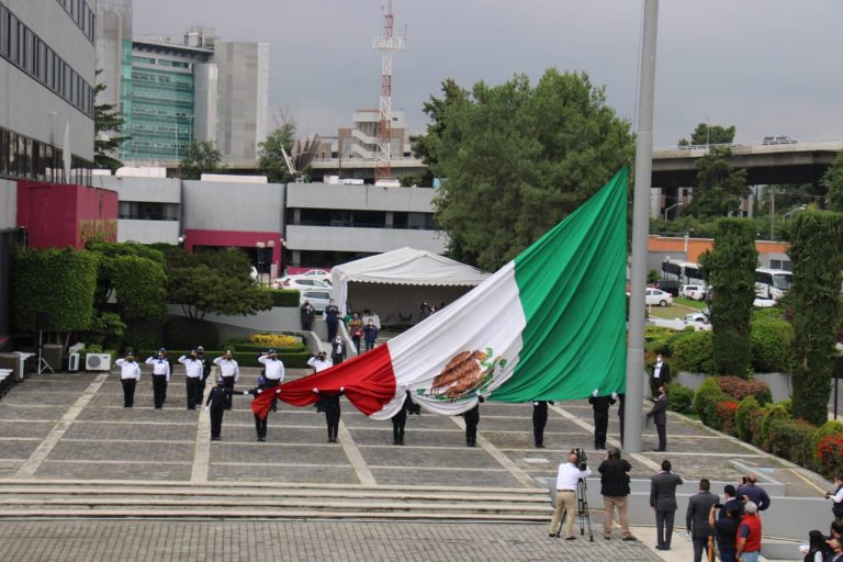 Ceremonia de Honores a la Bandera con motivo del Inicio del Proceso Electoral Federal 2020-2021