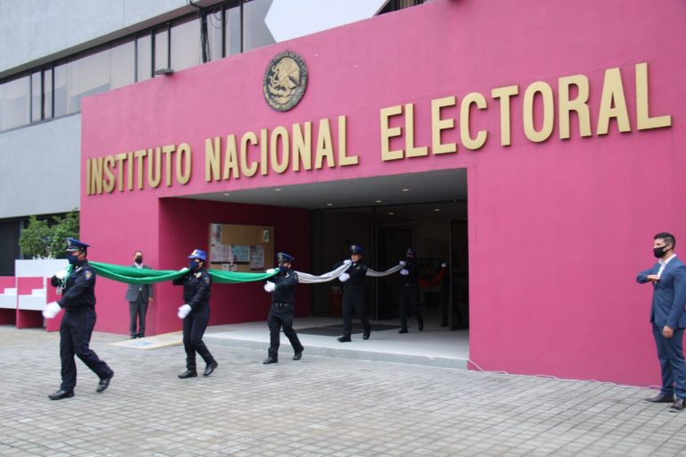 Ceremonia de Honores a la Bandera con motivo del Inicio del Proceso Electoral Federal 2020-2021