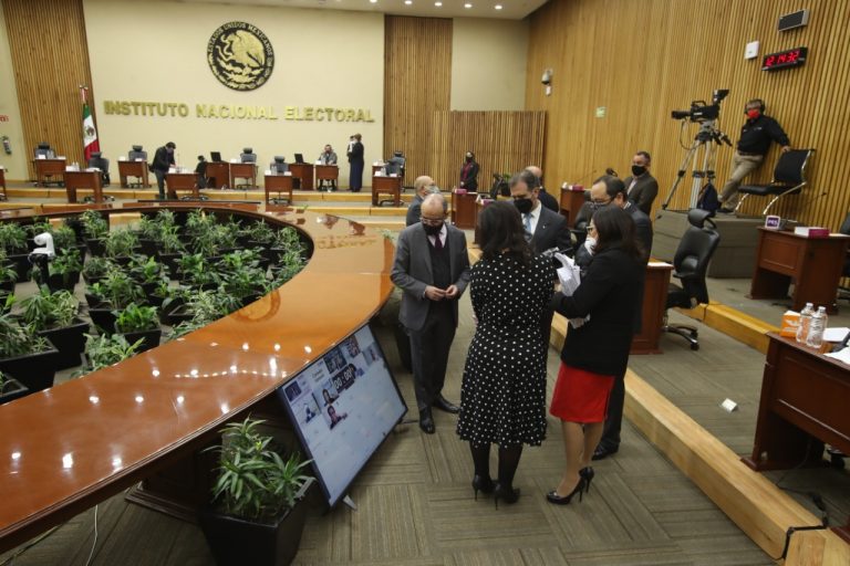 Sesión Extraordinaria del Consejo General,  transmitida por la plataforma virtual.