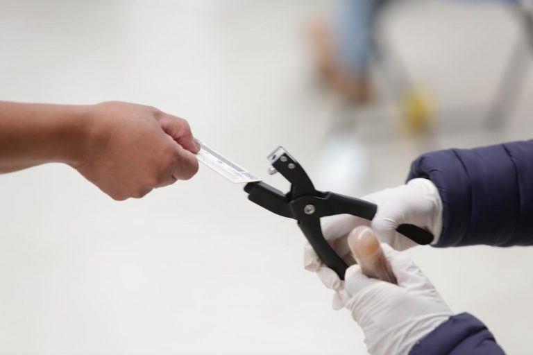 Con todas las medidas sanitarias se llevan a cabo las votaciones en los estado de Hidalgo y Coahuila.