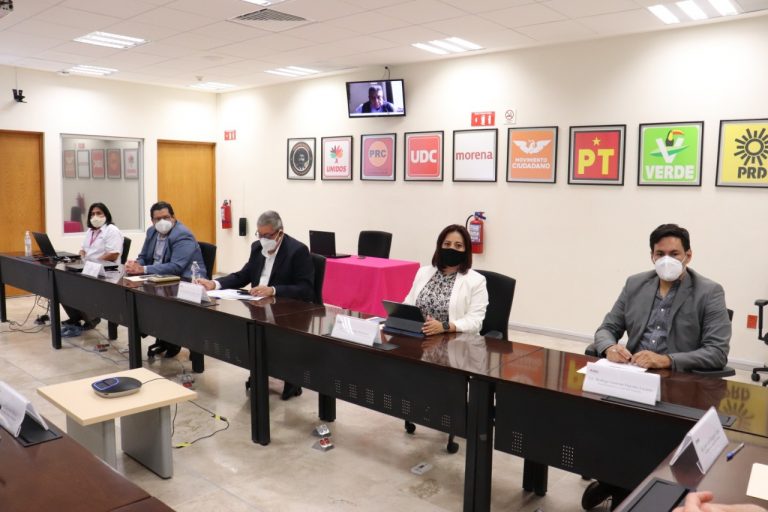 Reunión de trabajo con integrantes del Consejo Local del INE en Coahuila.