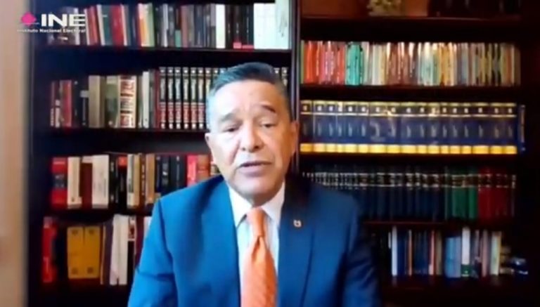 Raúl Contreras Bustmante, Catedrático de la UNAM.