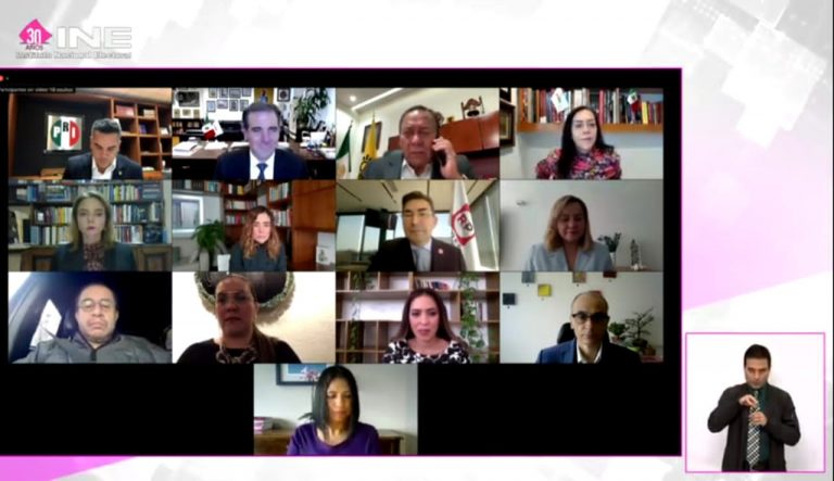 Firma del Manifiesto Nacional de los Partidos Políticos por una Democracia Partidaria y Libre de Violencia de Género en el Marco del Evento de Conmemoración 30 aniversario IFE-INE 1990-2020.