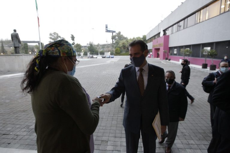 Se instaló filtro sanitario para todo el personal que trabaja en las Oficinas Centrales del Instituto.