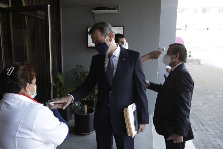 Se instaló filtro sanitario para todo el personal que trabaja en las Oficinas Centrales del Instituto.