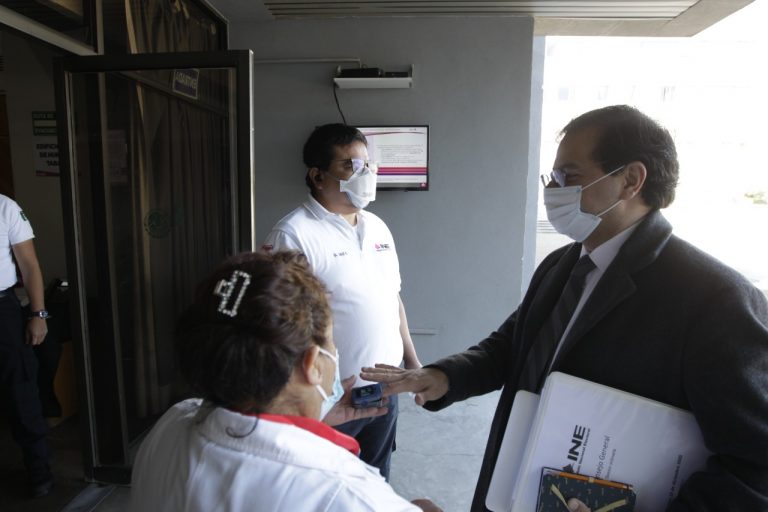 Se instaló filtro sanitario para todo el personal que trabaja en las Oficinas Centrales del Instituto.