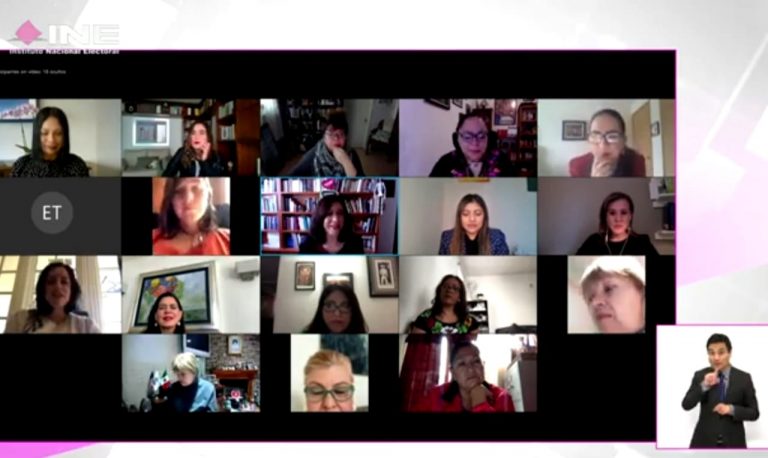 “Diálogo con Mujeres Migrantes sobre Participación y El Voto desde el Extranjero”.