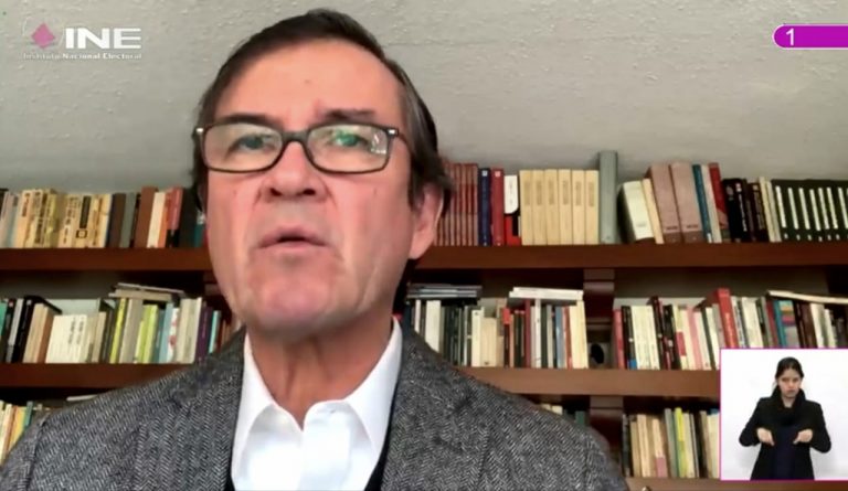 Edmundo Jacobo Molina, Secretario Ejecutivo.